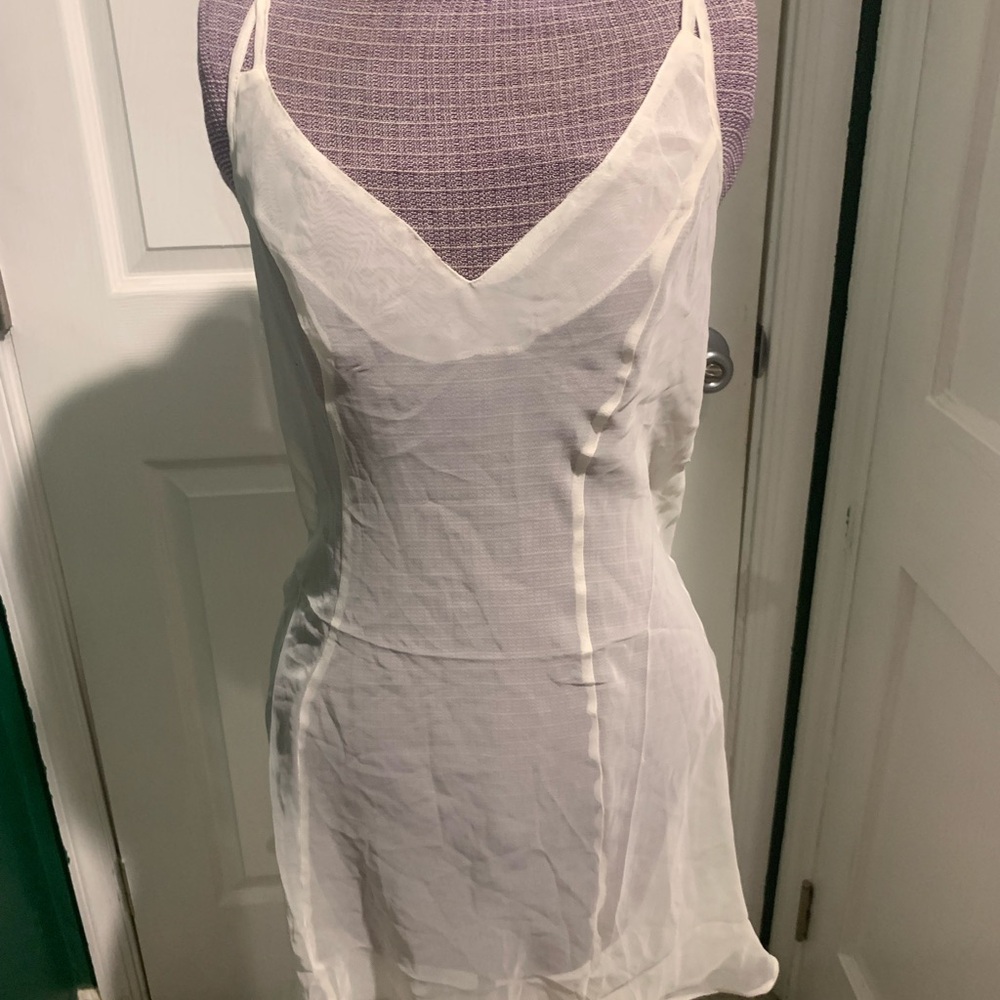 Lace-Trim White V-Neck Slip Chemise - Lightweight Women's Intimate
